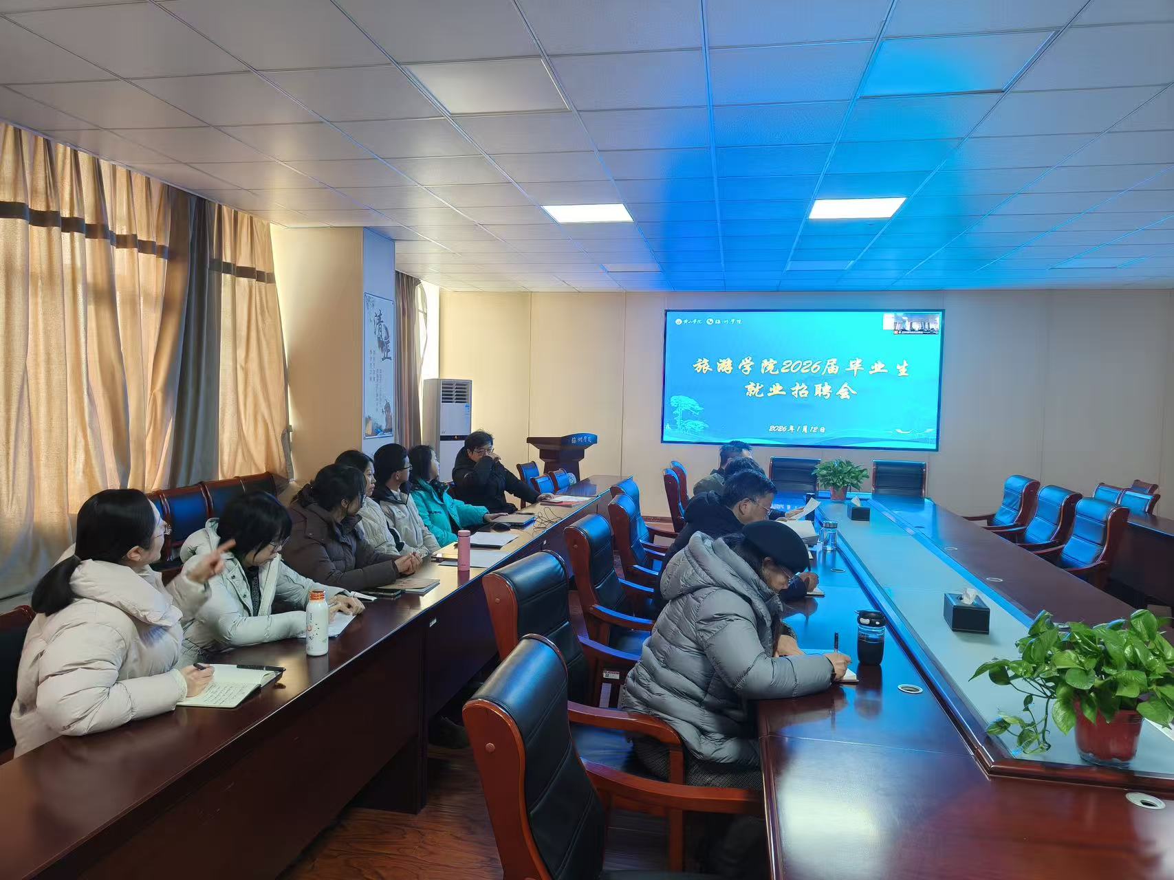 f41adfcd-7b97-4a8a-998d-d59795b2db54