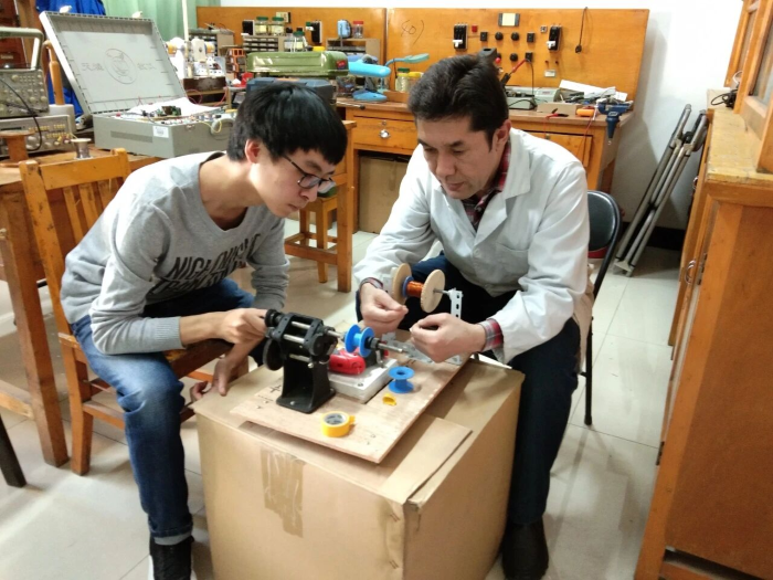 预习引路，带问实验——教师衔接理论与实践的课前设计