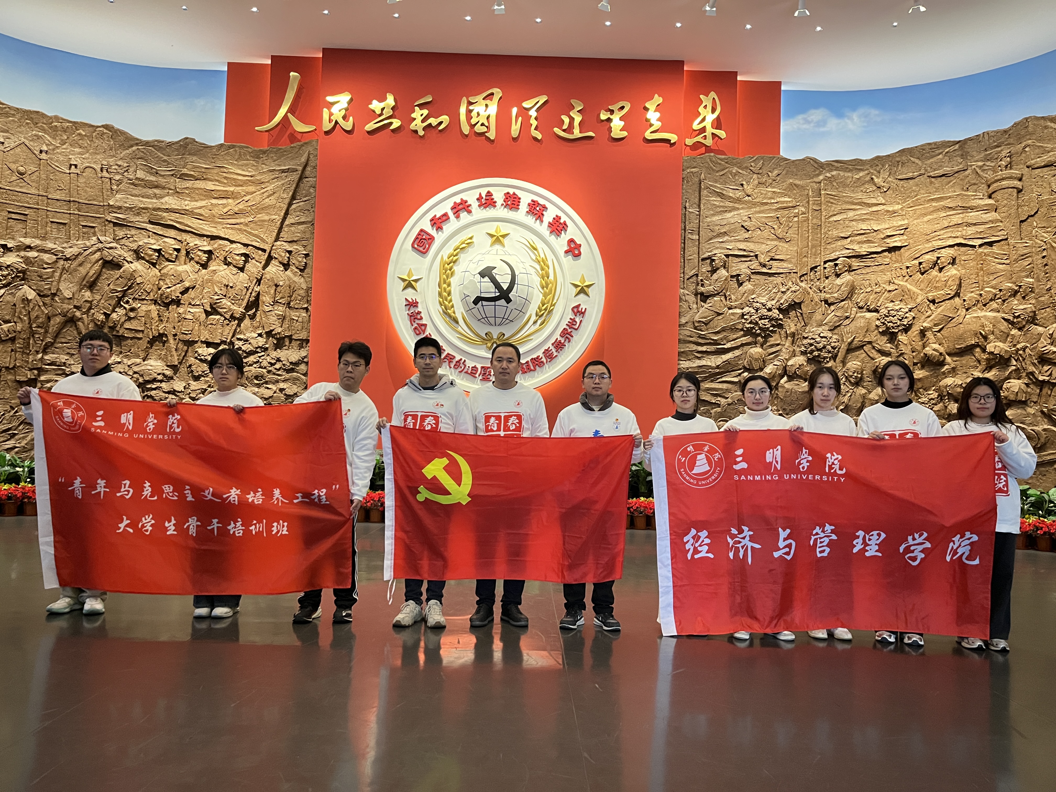 27ac4661bacf807d35bbf5afa1c0b3d2