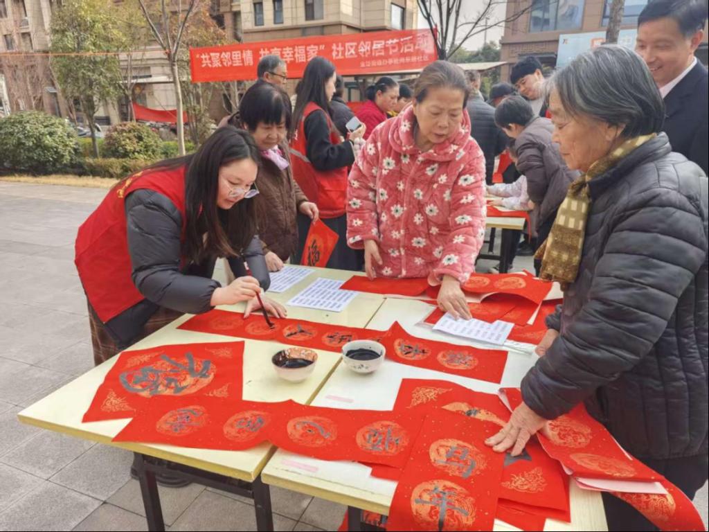 41B0BE7C-5A99-4F81-9BE3-EB1E1DEE8FC8