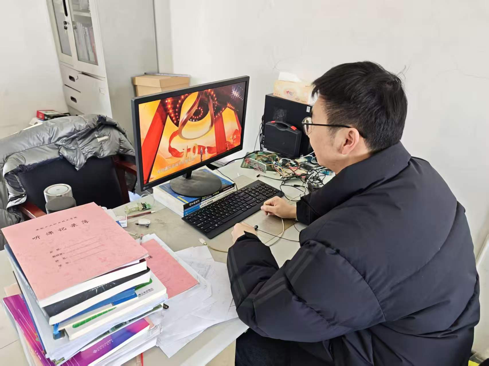 25707c61e4c90ec2d01e0ffbb7750527