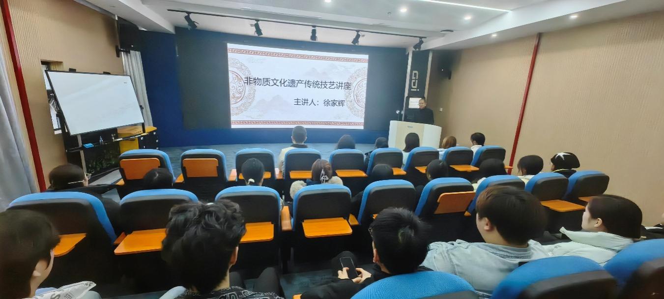 2C13B5711B50D4E5CC445A451AD_BD22E807_17F6E