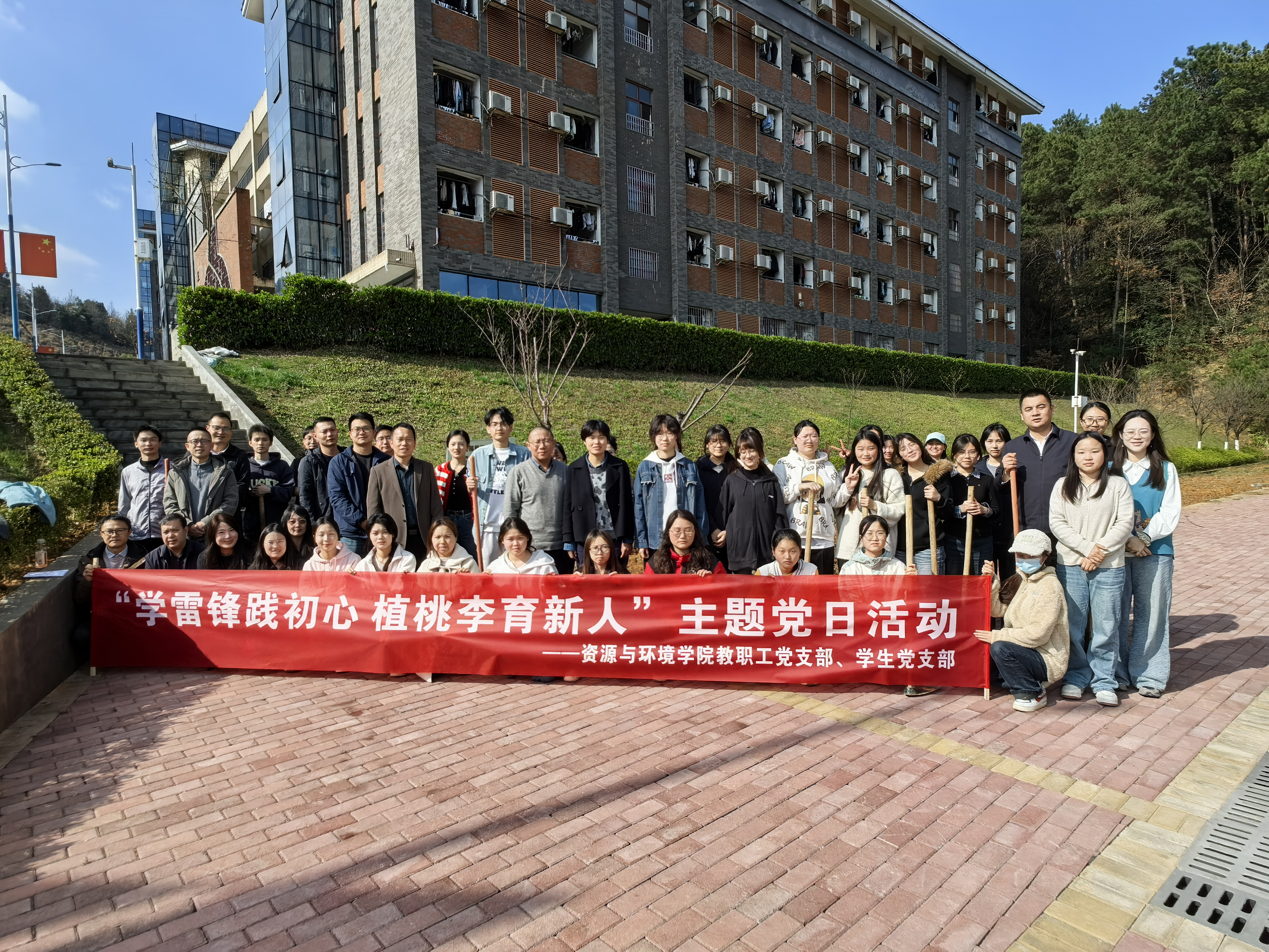 7E2E6F1D75E2E9C188A179C57720D089