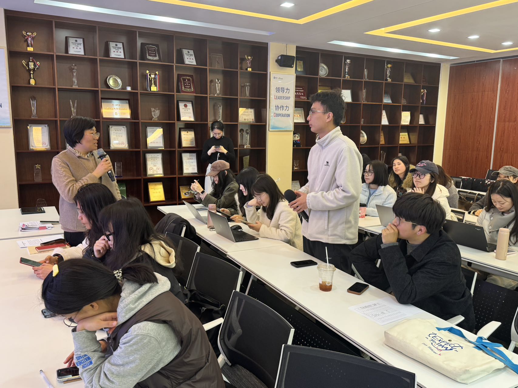 批评与自我批评2