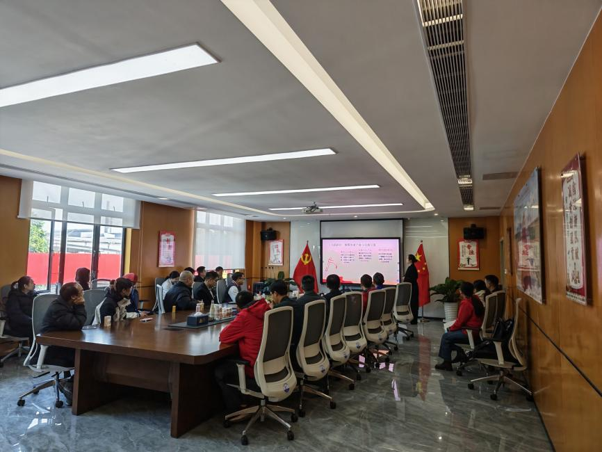 微党课授课现场