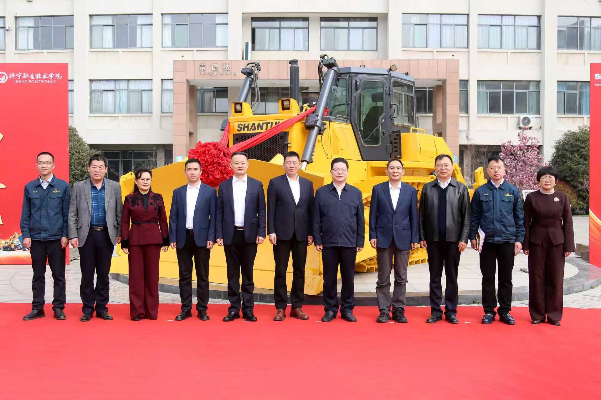 FA9D77FEA0E4E82026C8585EBA6_CDEFC10A_42623