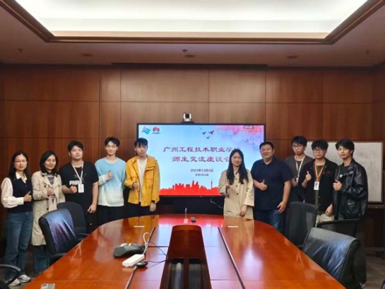 3.师生合影 3.师生合影