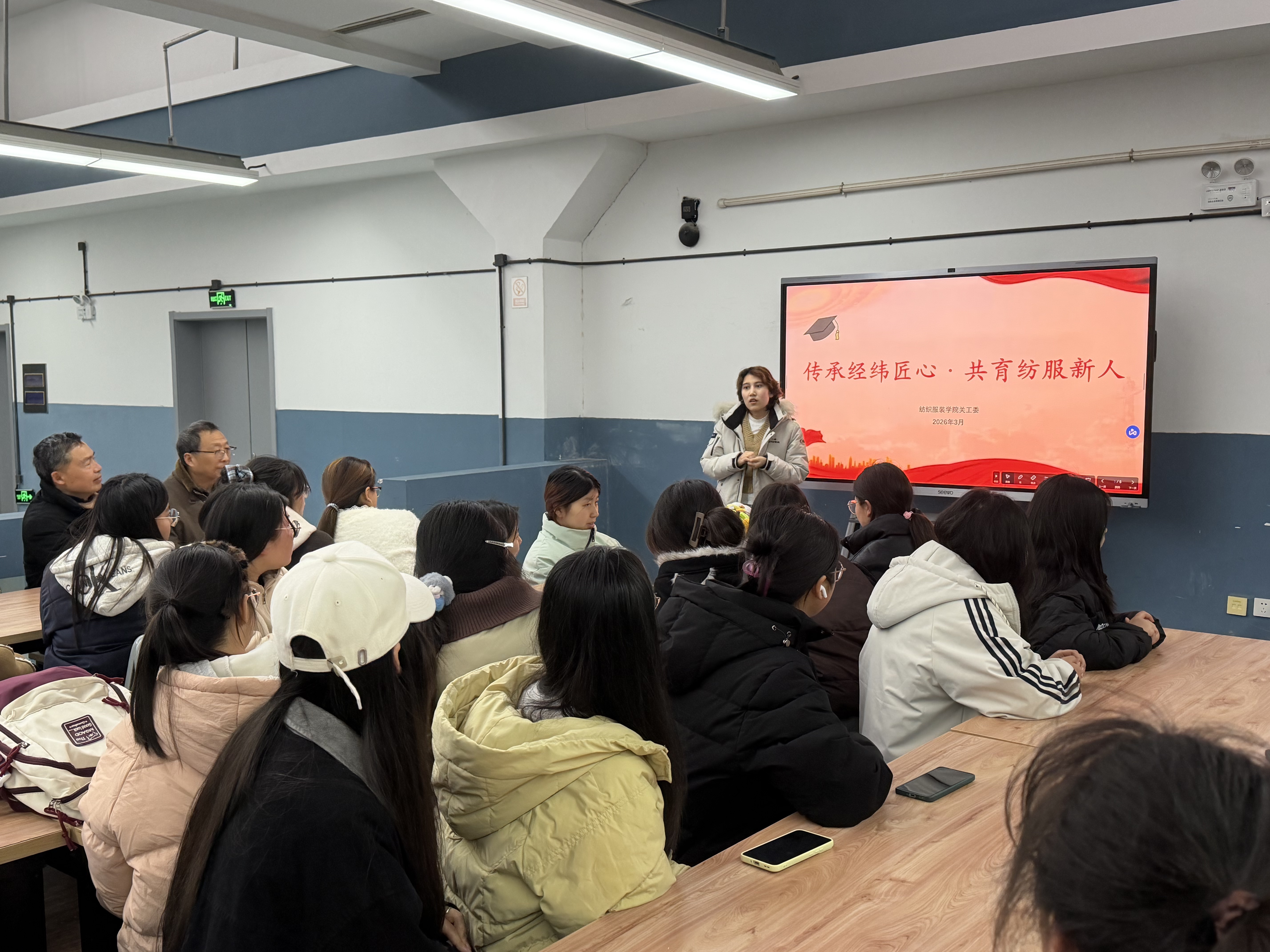 862fc650cdef45ba4a8b83ff79dbdaf2