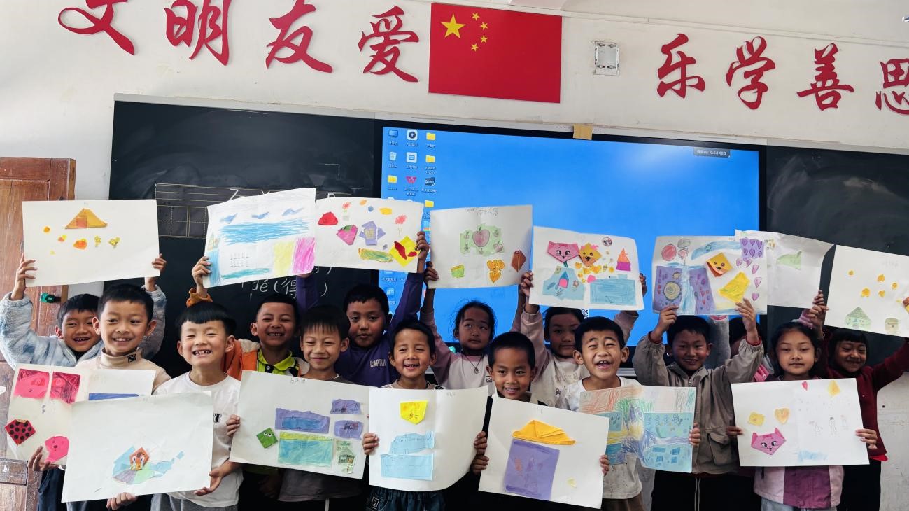 澜沧县芒景小学《家乡的泼水节》 澜沧县芒景小学《家乡的泼水节》