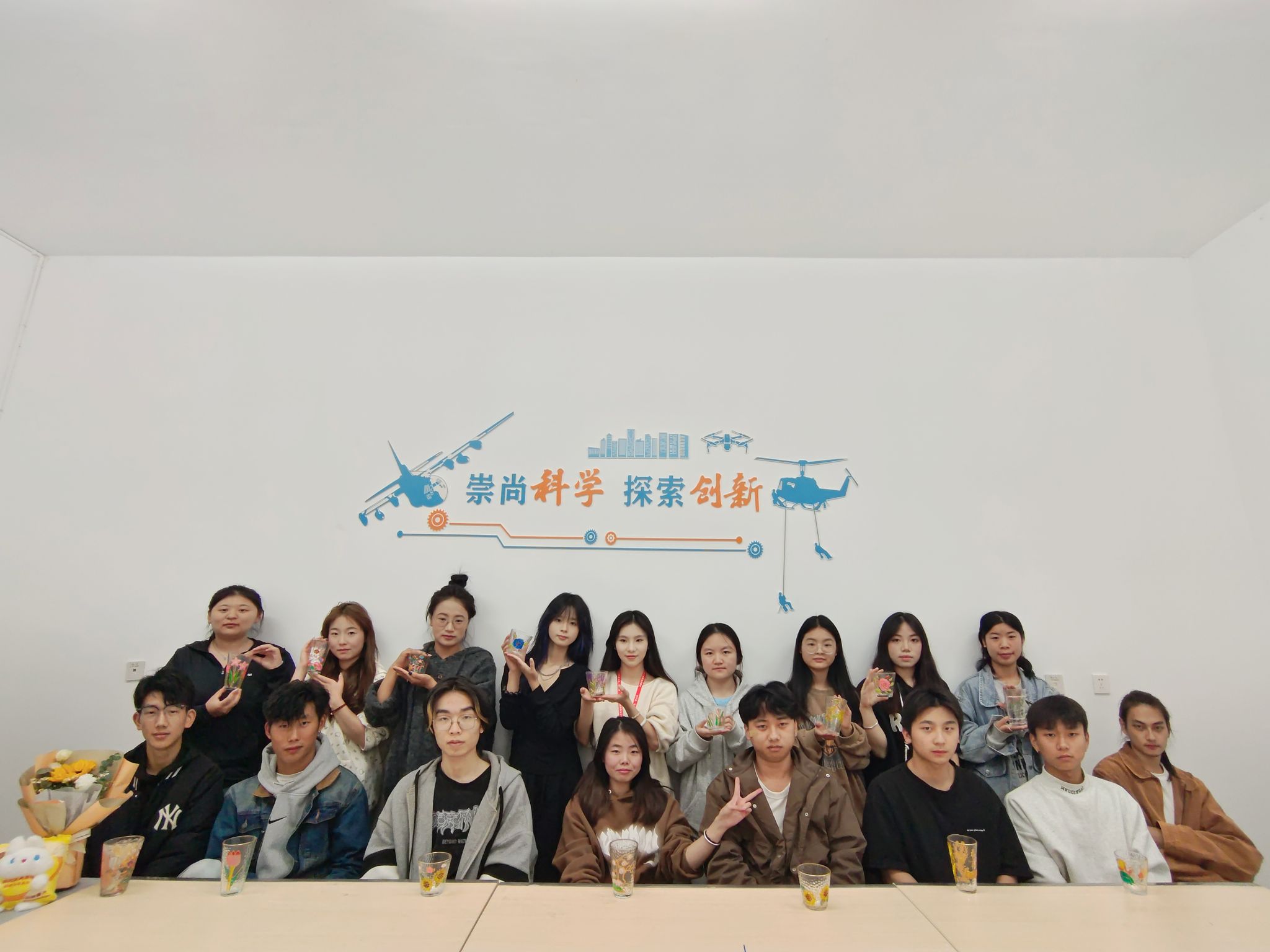 3活动合影.jpg 3活动合影.jpg