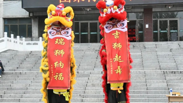 绽放社团风采 团聚青春力量