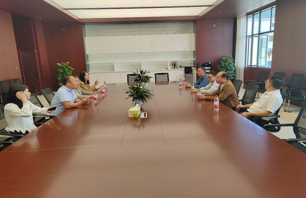 校企座谈会.jpg