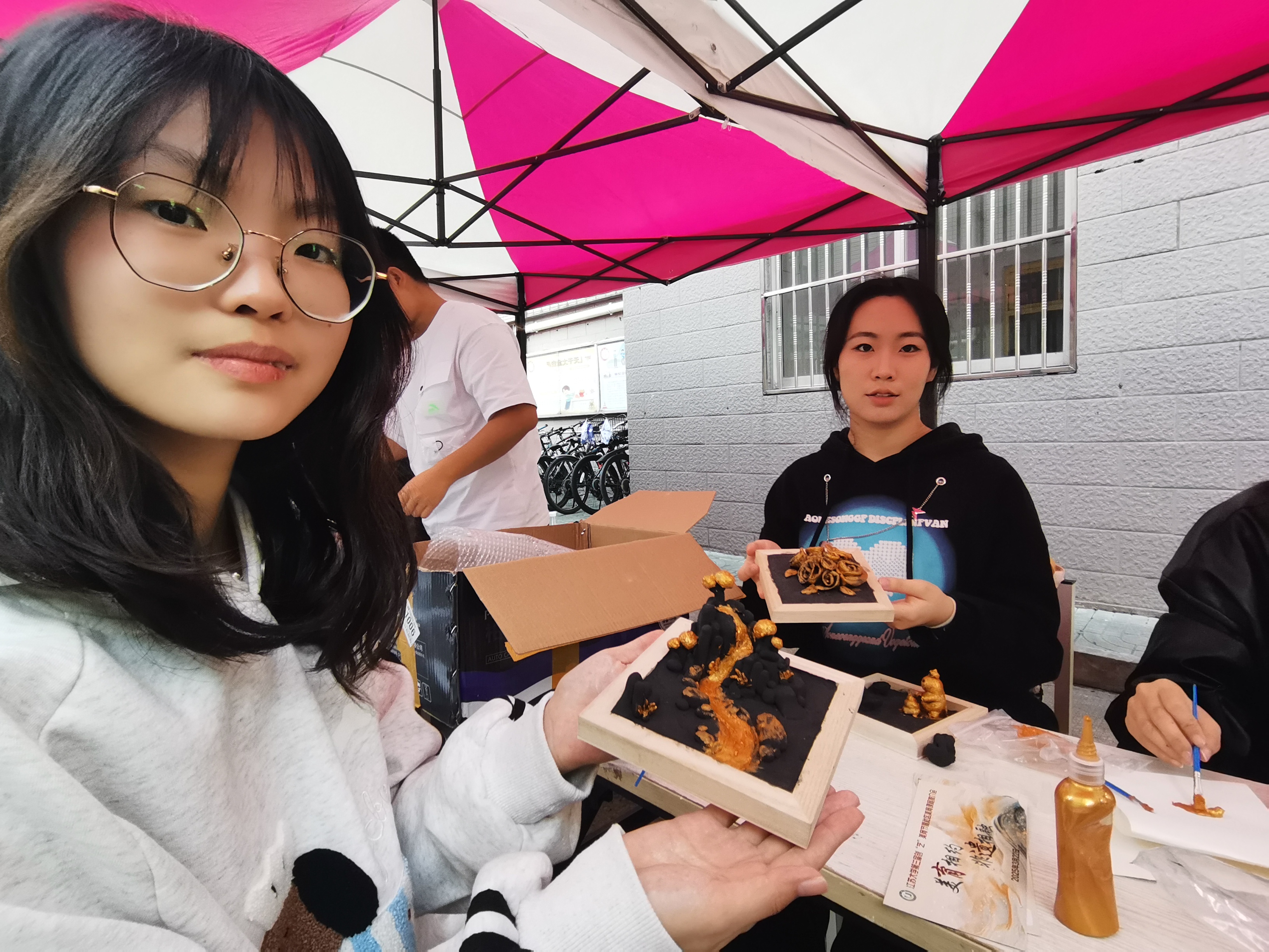 江苏大学搭建“菜单制”美育课程共享平台,学院书院协同让非遗”活”起来7.jpg