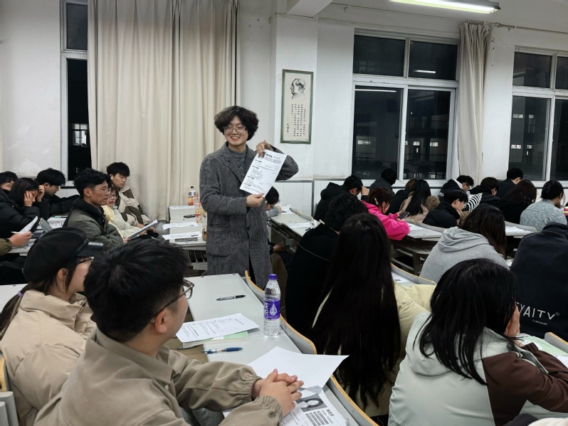 1a41908f-2fb8-4355-a3d9-6b7cb9a29af2.jpg
