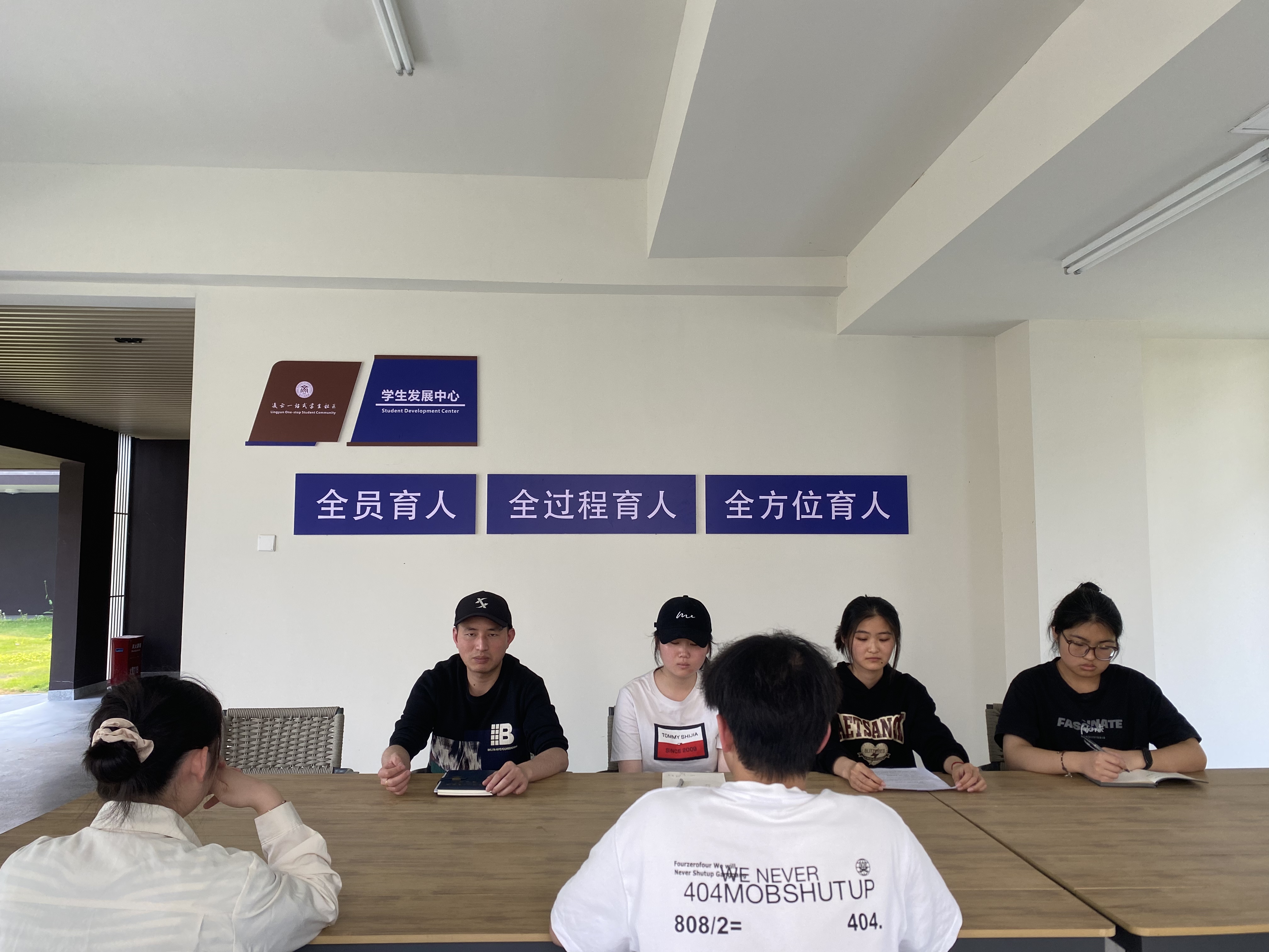 图1.jpg