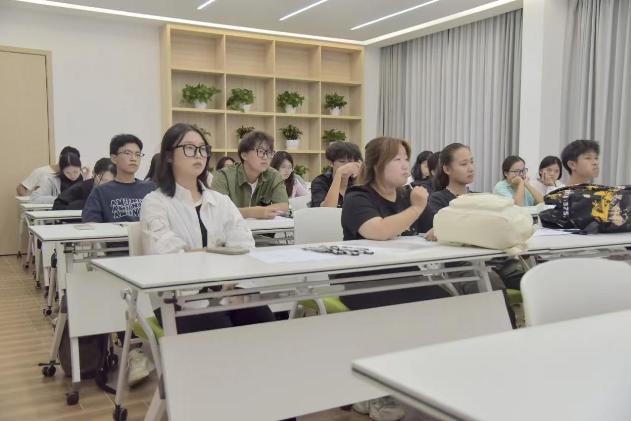 商学院5.png