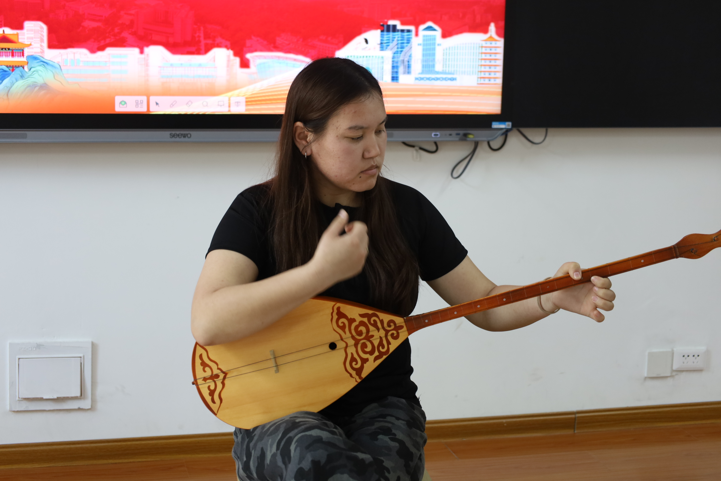 民族学生才艺表演 (2).JPG