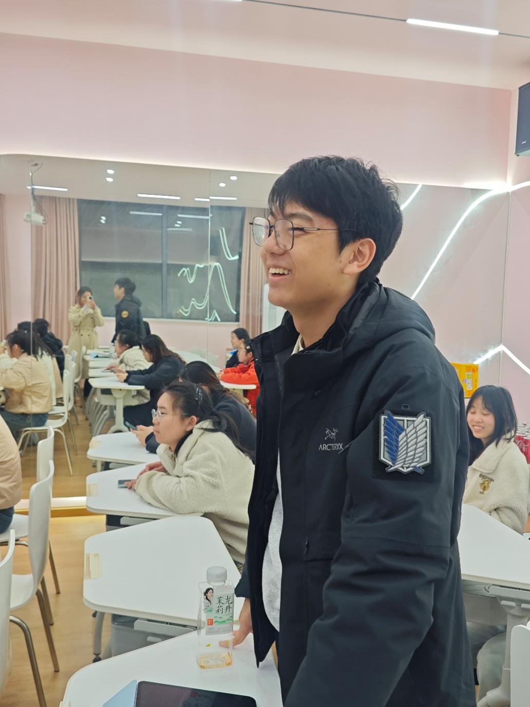 51cf1a04-0ae3-45da-a406-61c4bec0ee10.jpg