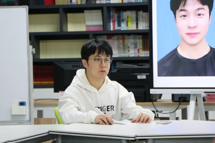 屏幕截图 2025-03-27 233543.png