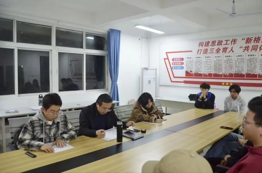 微信图片_20250327210415JPG.jpg
