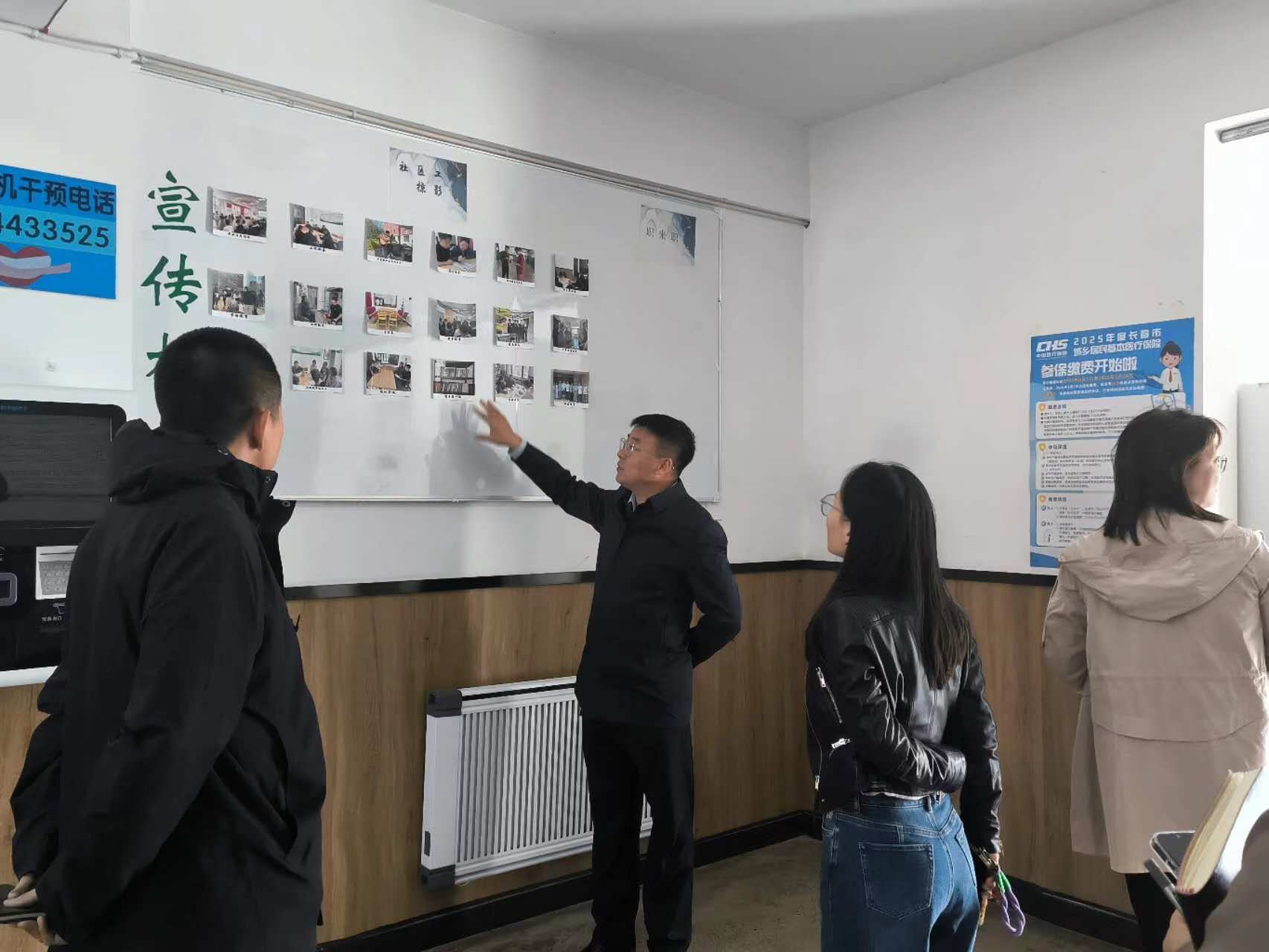图2：知仁社区第二楼长吕海升校长入社区检查.jpg
