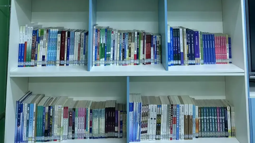 屏幕截图 2025-03-28 000137.png