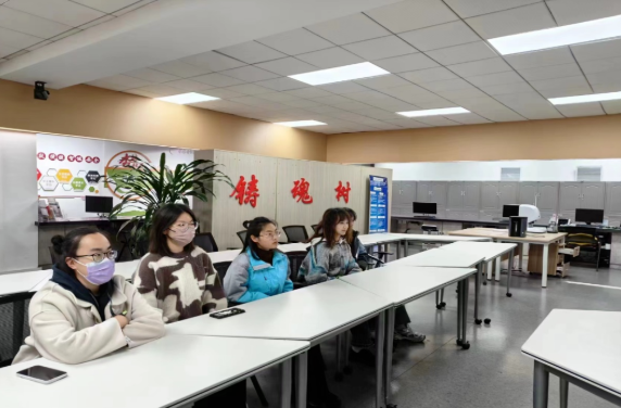 屏幕截图 2025-03-28 132447.png