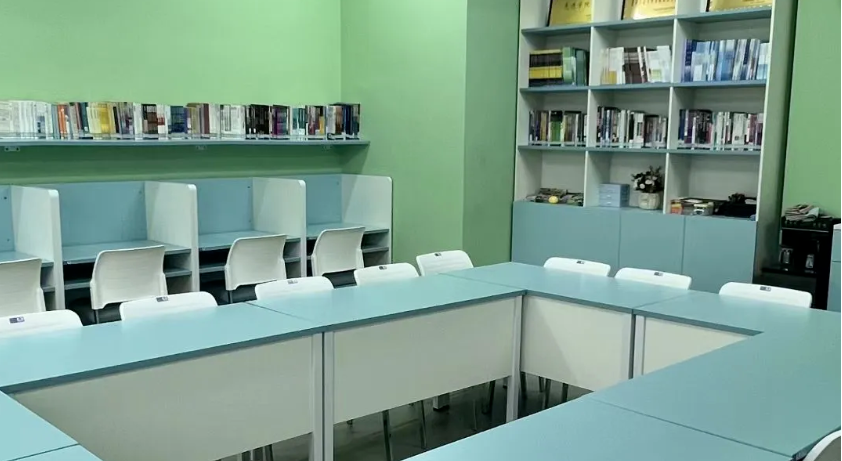 屏幕截图 2025-03-28 000158.png