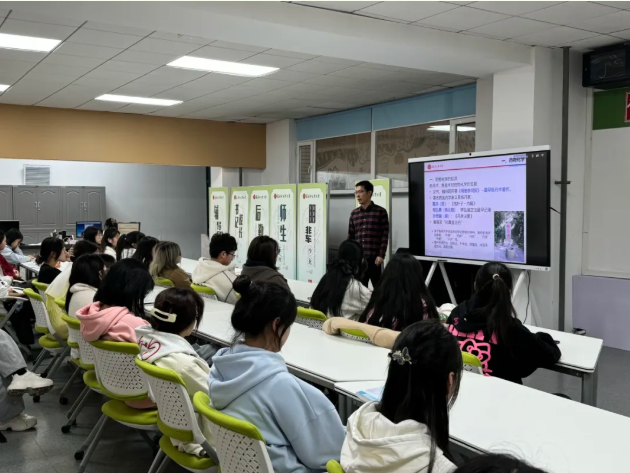 屏幕截图 2025-03-28 134742.png 屏幕截图 2025-03-28 134742.png