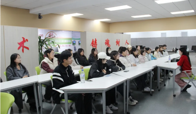 屏幕截图 2025-03-28 183056.png