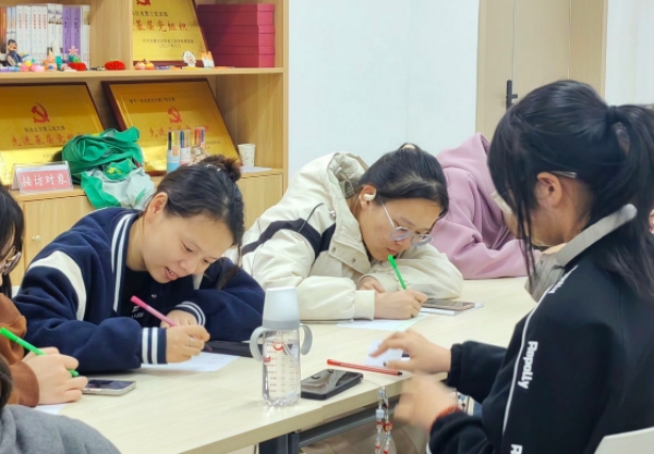 微信图片2_20250331193910.jpg