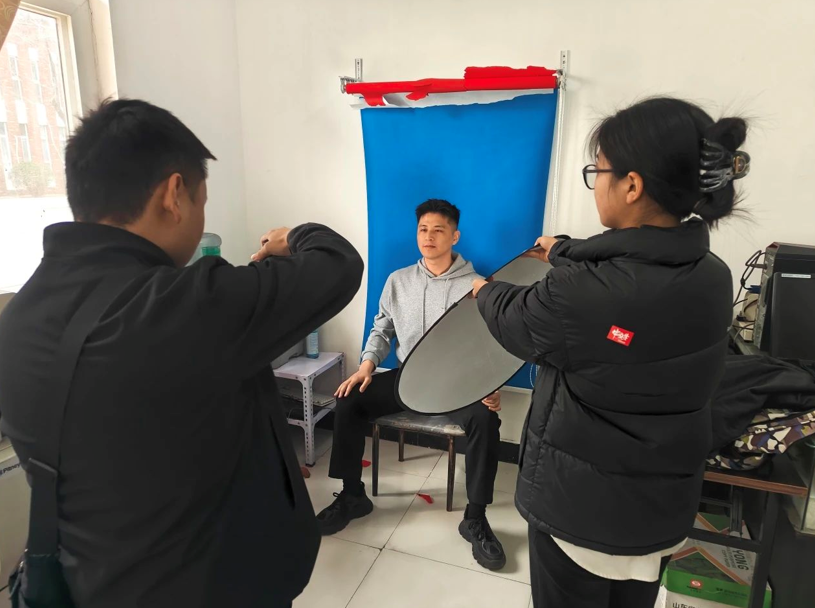 屏幕截图 2025-04-01 190554.png