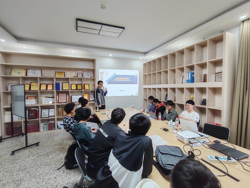 新生朋辈导师开展AD TALK专业介绍茶话会.jpg