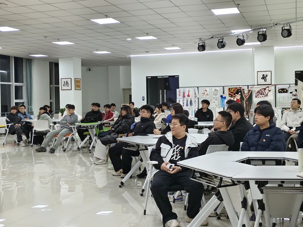 微信图片_20250402193131.jpg 微信图片_20250402193131.jpg