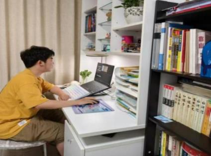 学生6.jpg 学生6.jpg