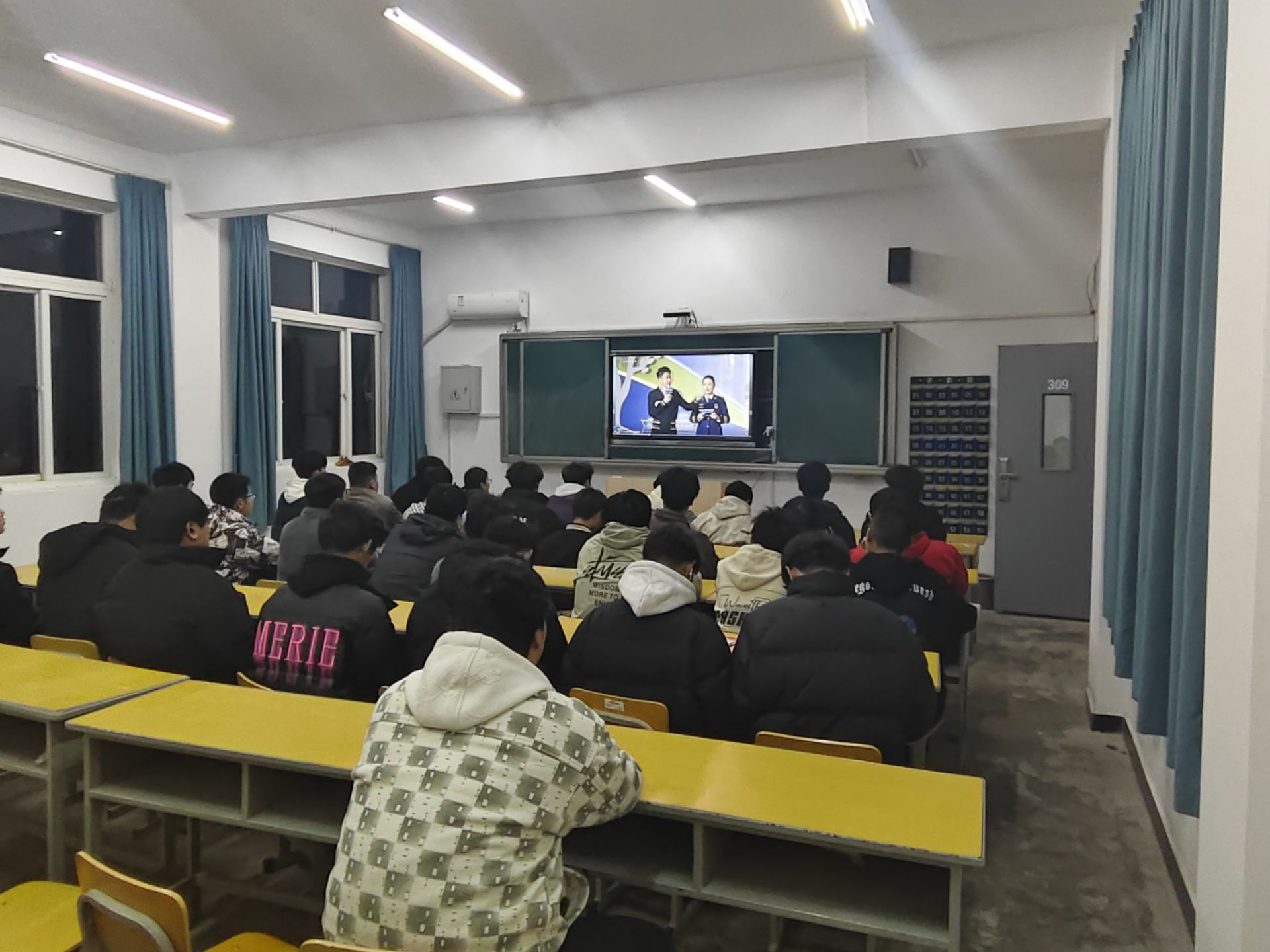 观看图片 (8).jpg