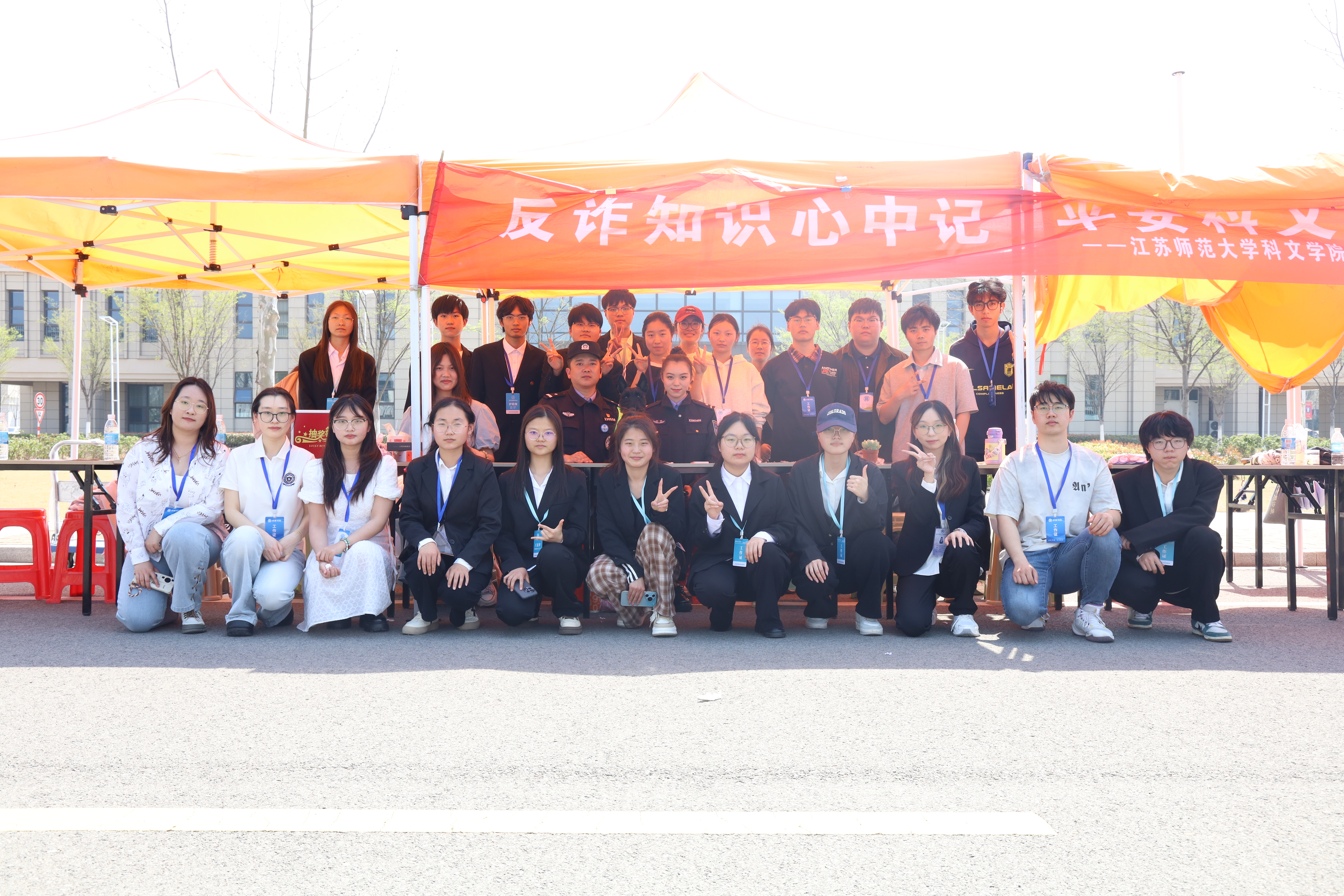 61404ac8-8af2-44f9-990c-fe24ef02b337_d.jpg 61404ac8-8af2-44f9-990c-fe24ef02b337_d.jpg