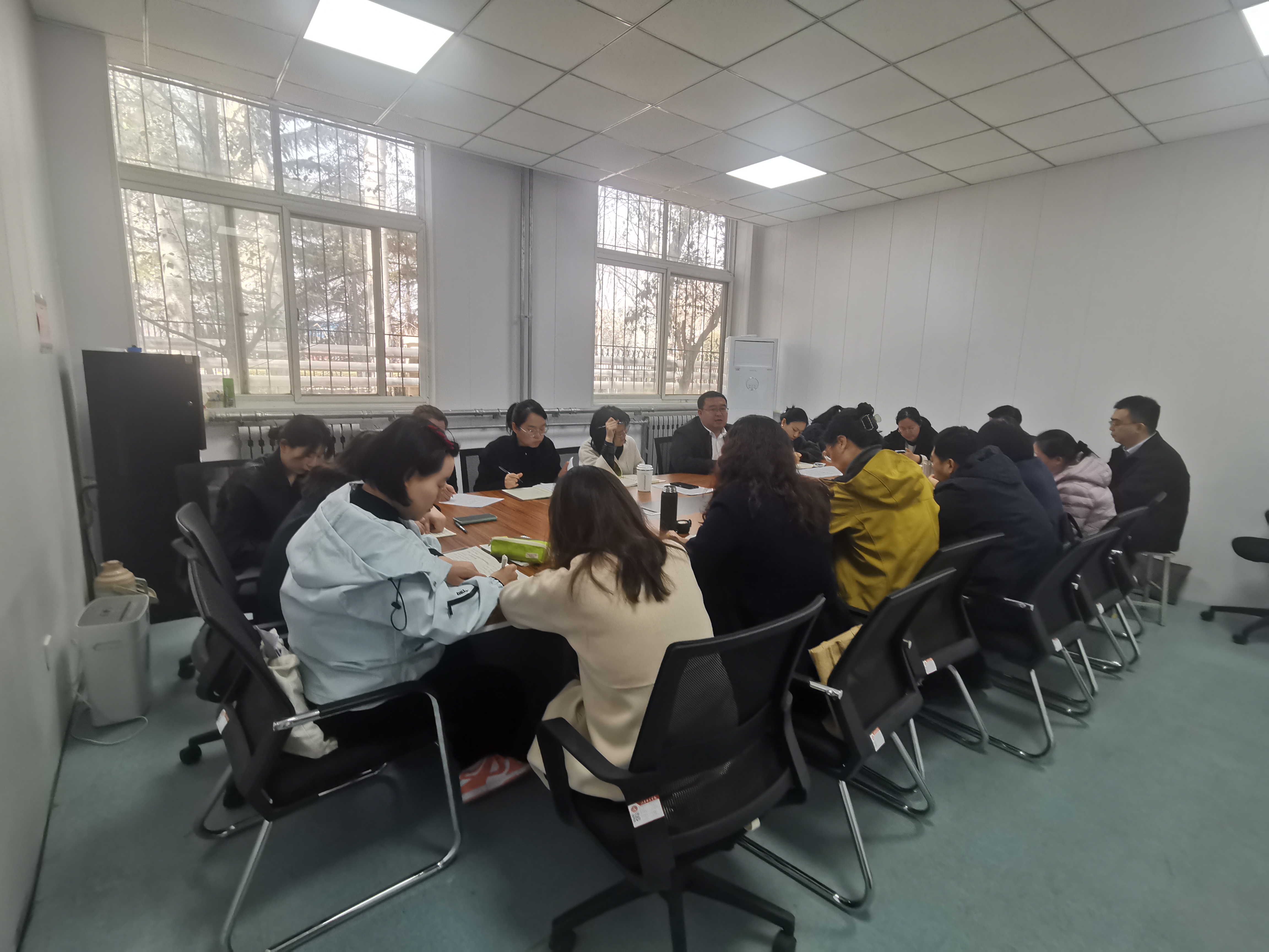 学工办主任例会.jpg