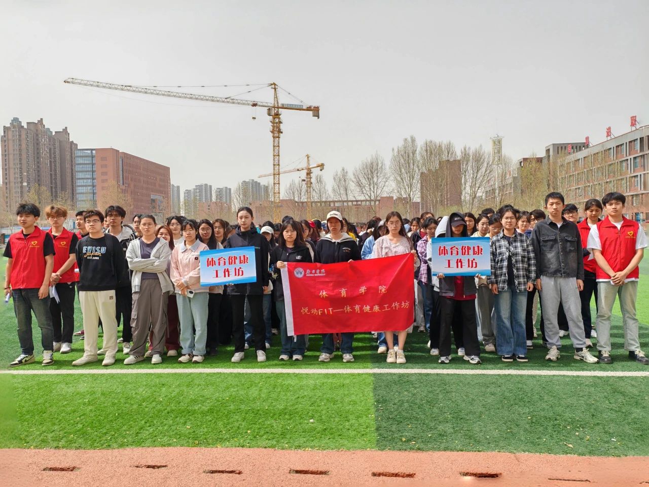 “一站式”学生社区·校园吉尼斯|足球竞速赛活动圆满完成