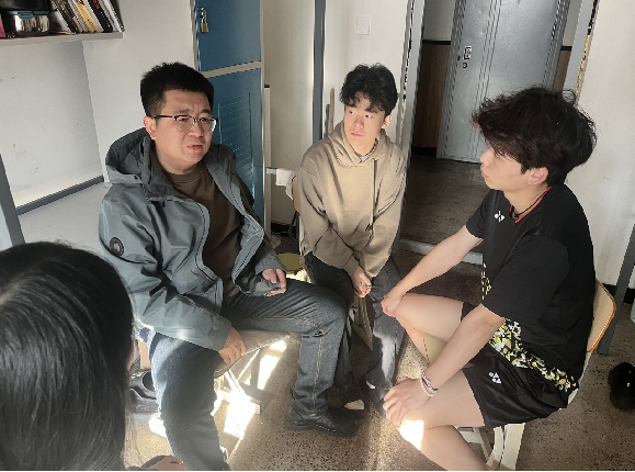 辅导员进社区.png