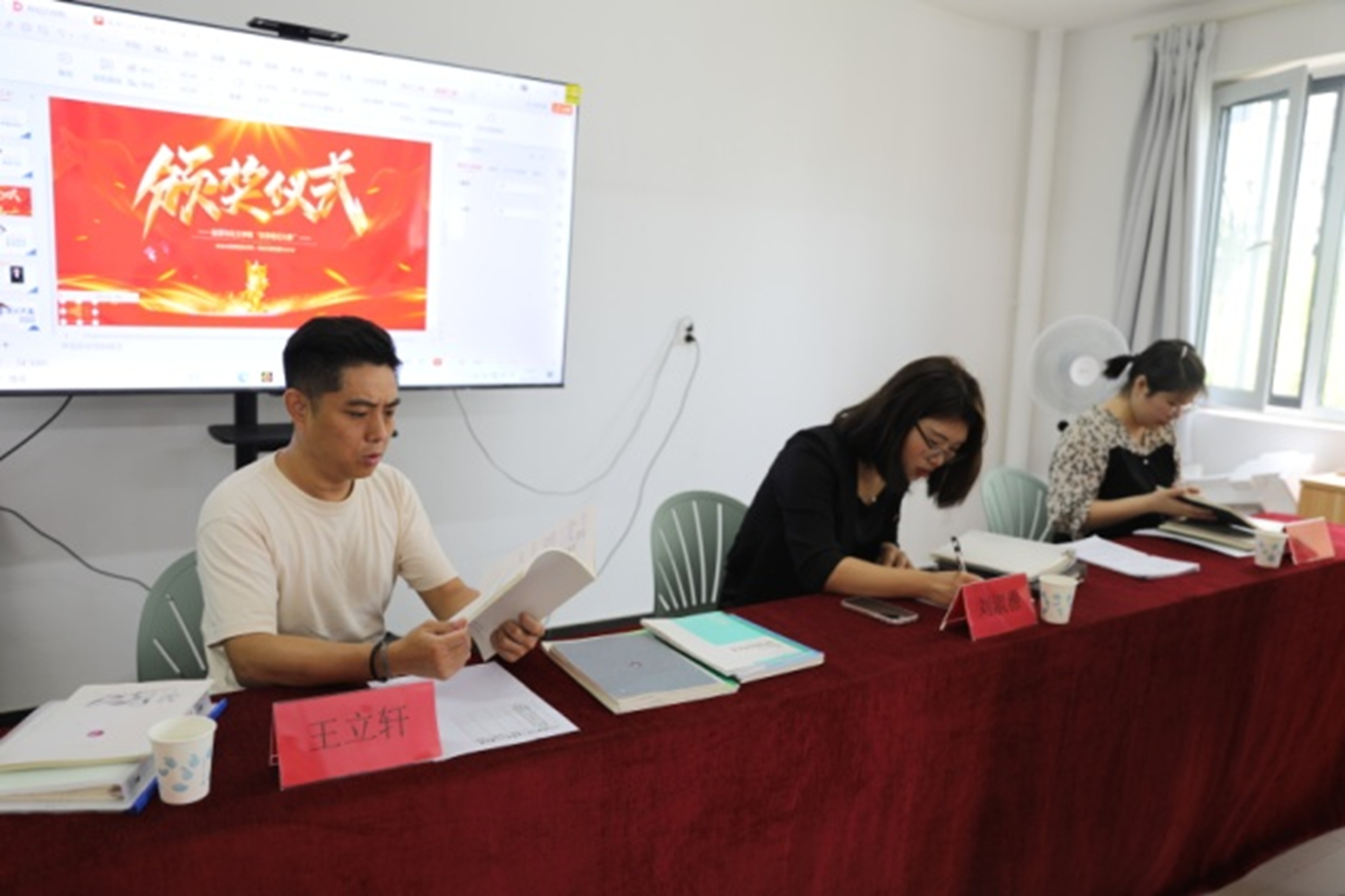 党建引领_知义社区_ 学风建设系列活动_支撑材料1.jpg 党建引领_知义社区_ 学风建设系列活动_支撑材料1.jpg