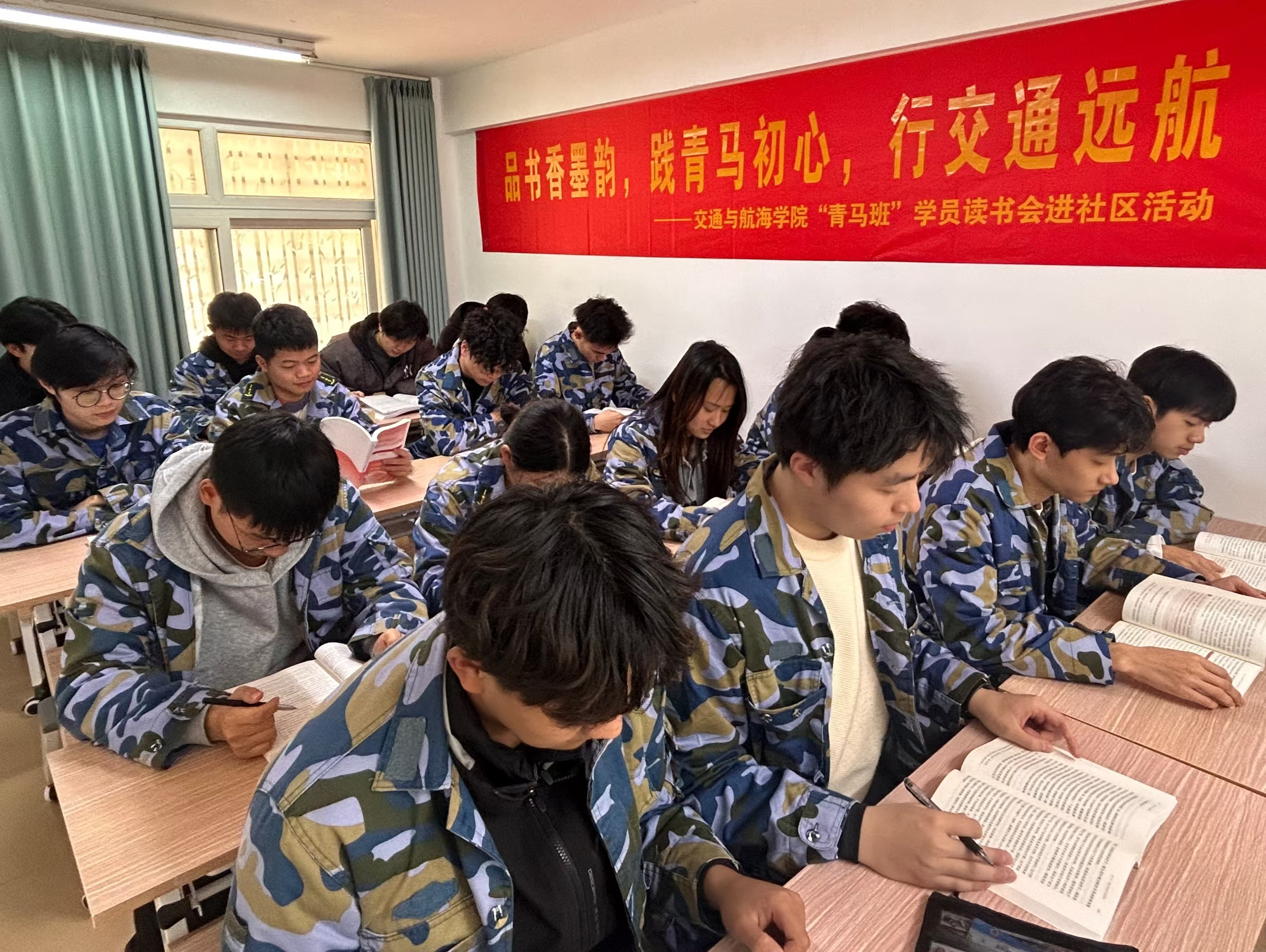 图1.jpg