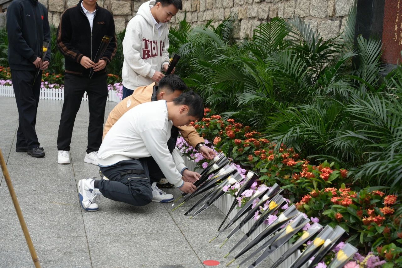 扫墓4.jpg