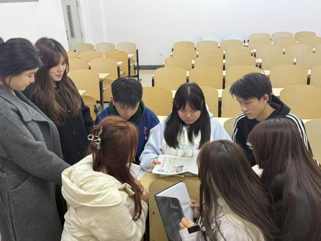 2025年3月5日药化学院雷锋主题读书分享会照片