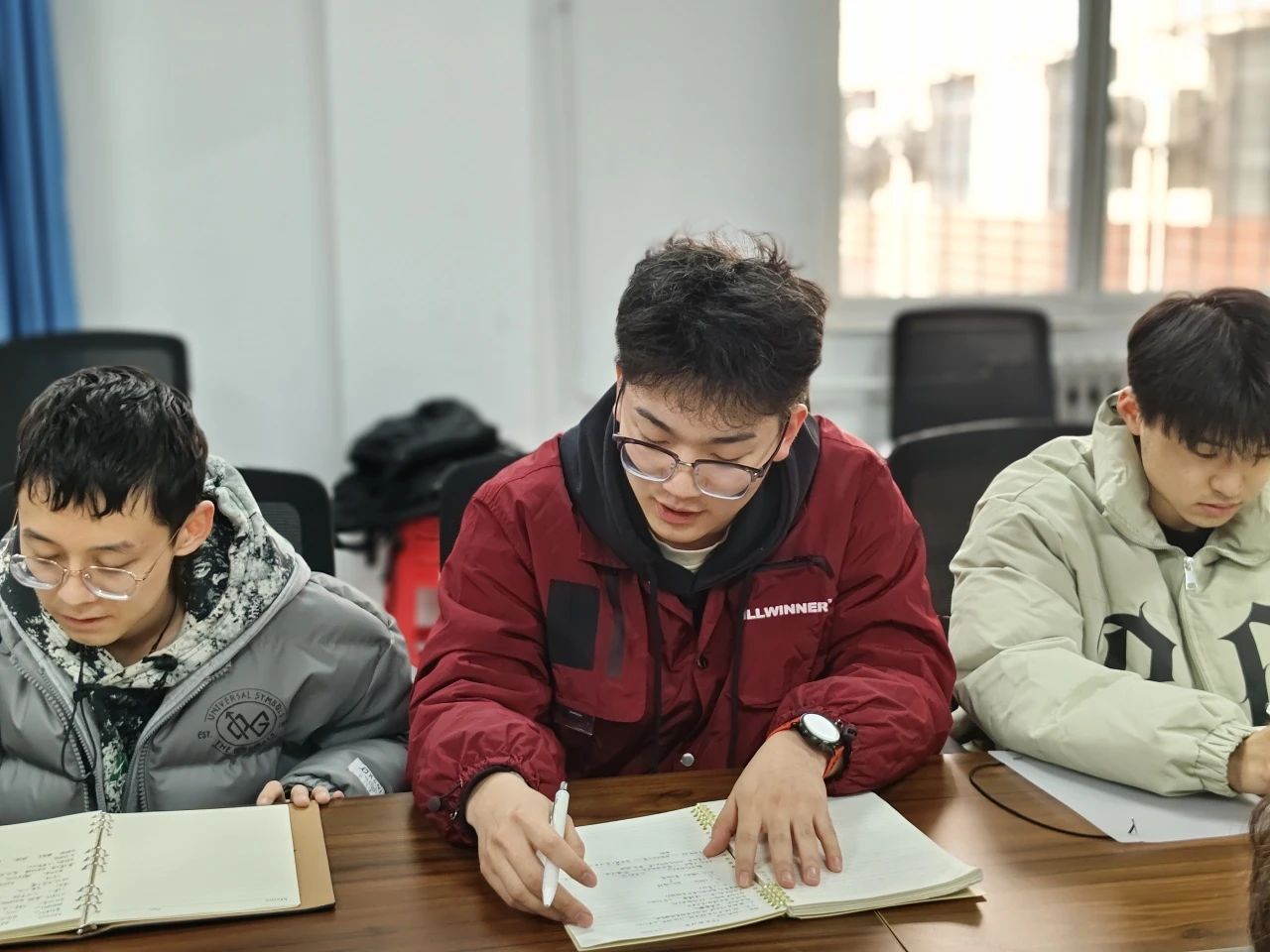 微信图片_20250409210142JPG.jpg