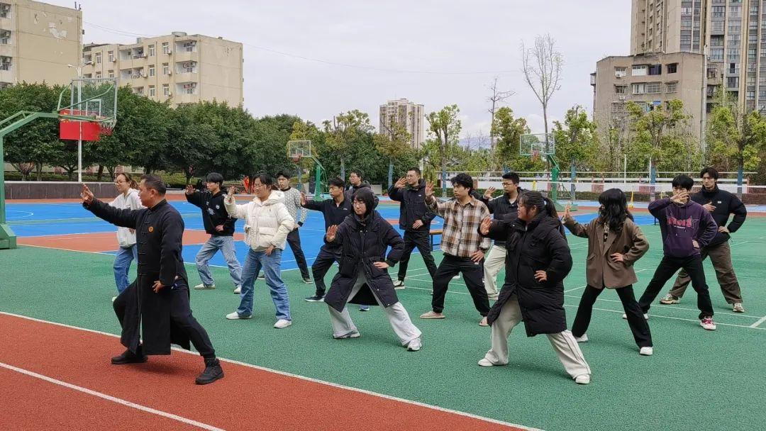 640 (2)(1).jpg 640 (2)(1).jpg