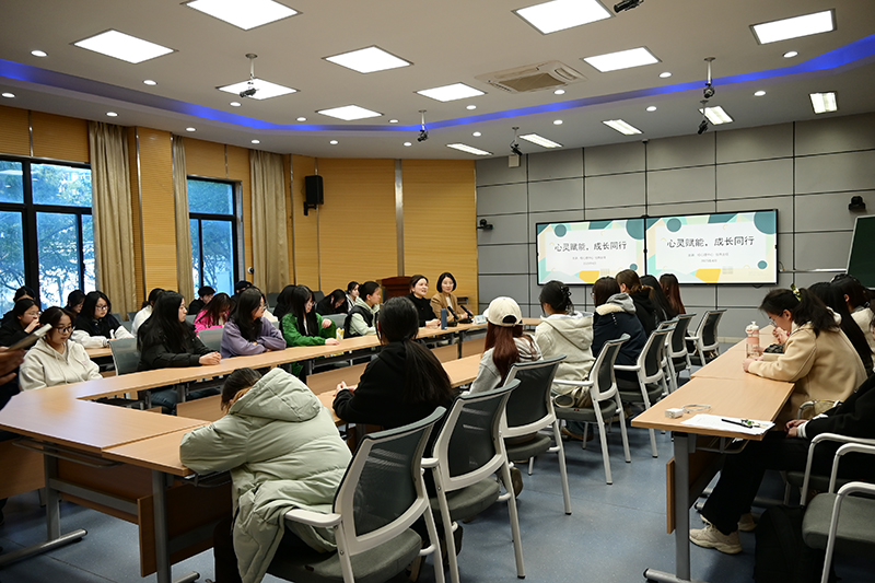 图为教科院开展心理专业培训活动.jpg 图为教科院开展心理专业培训活动.jpg