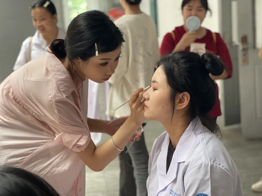 图片4.png 图片4.png