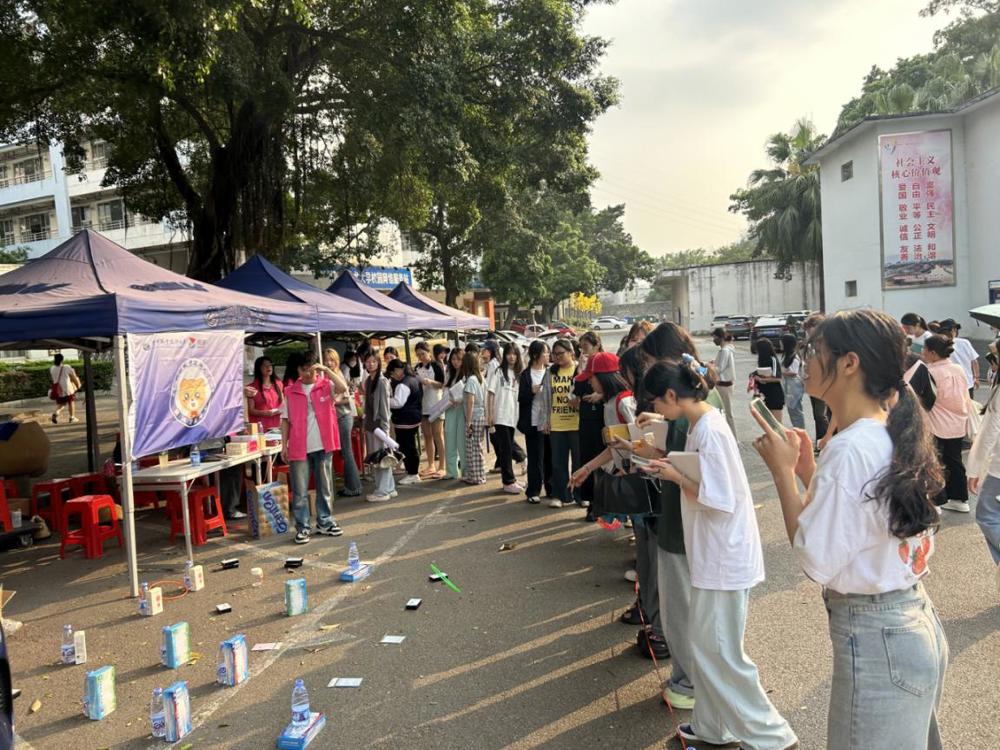 套圈活动现场.jpg