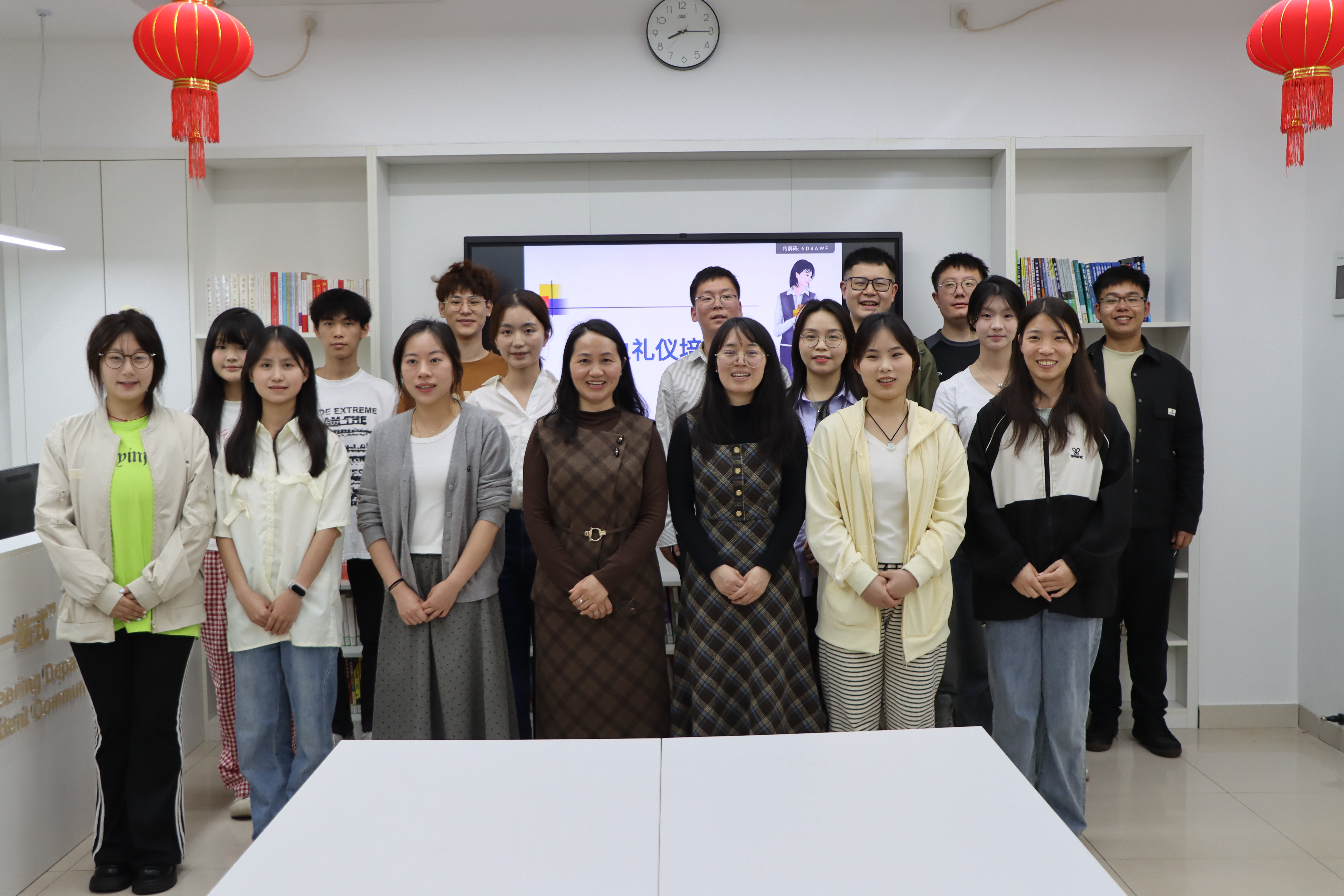 图片2.JPG 图片2.JPG